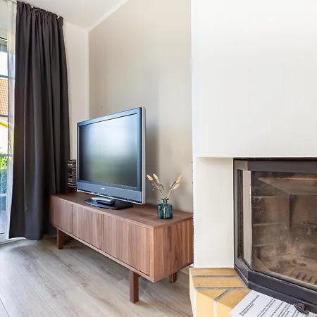 Kleines Boddenidyll بيت للعطل بون